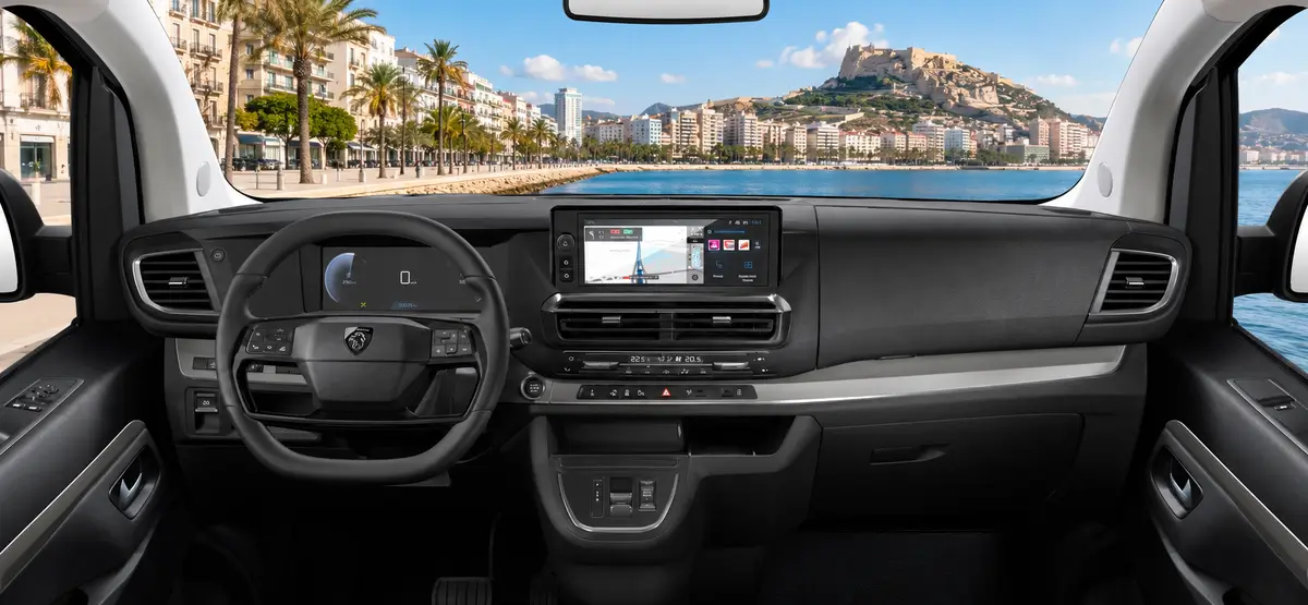 Peugeot Traveler – na prenájom v Alicante - interiér