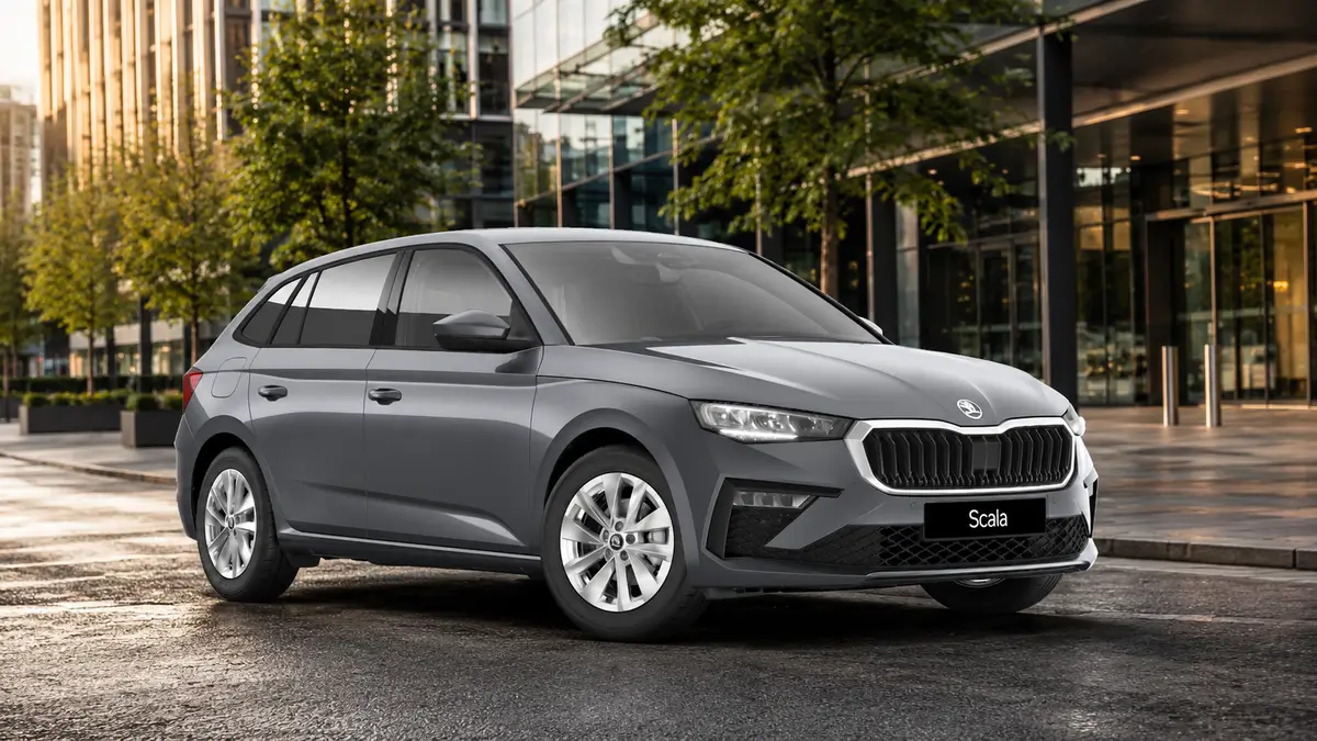 Skoda Scala – en alquiler en Trnava - gris